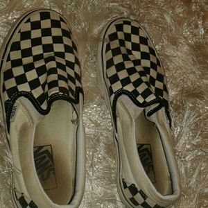 checkered vans